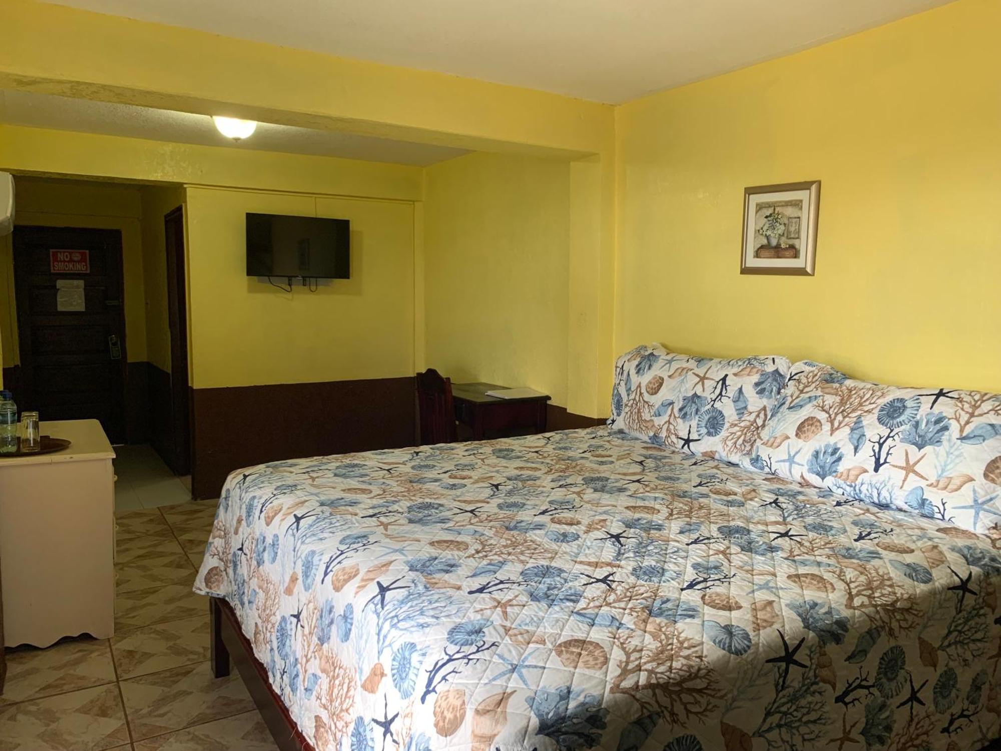 Bonefish Hotel Dangriga Luaran gambar