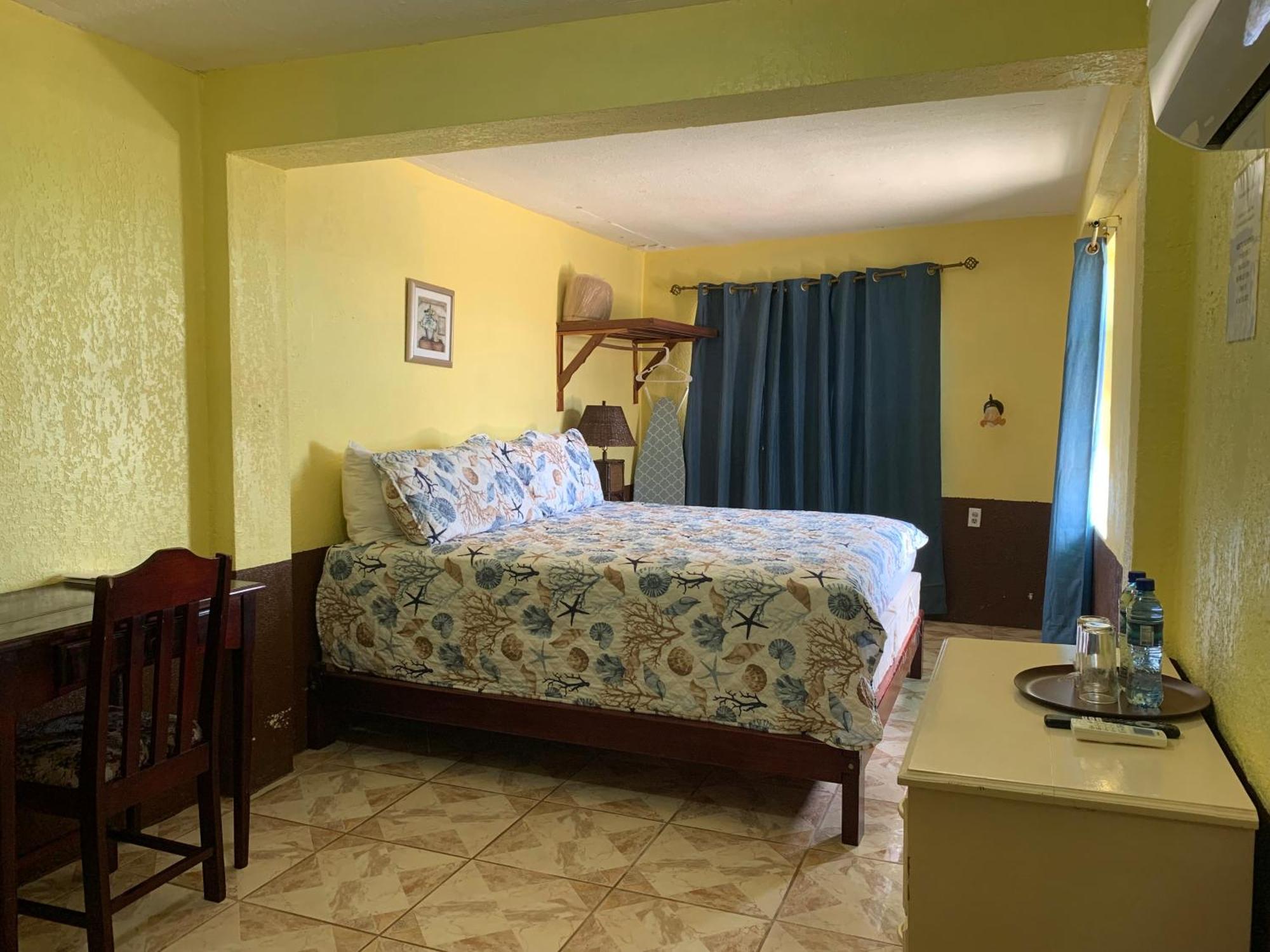 Bonefish Hotel Dangriga Luaran gambar