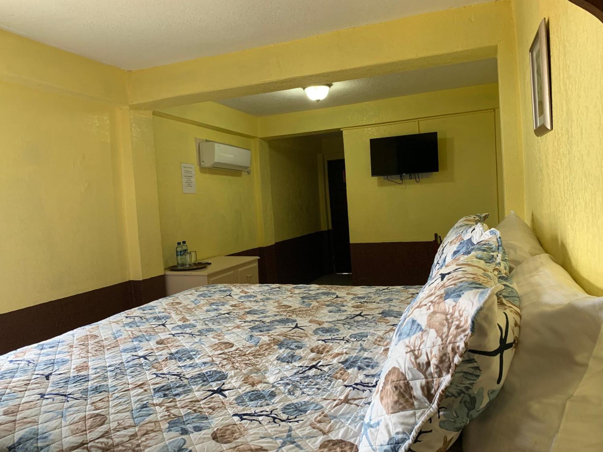 Bonefish Hotel Dangriga Luaran gambar