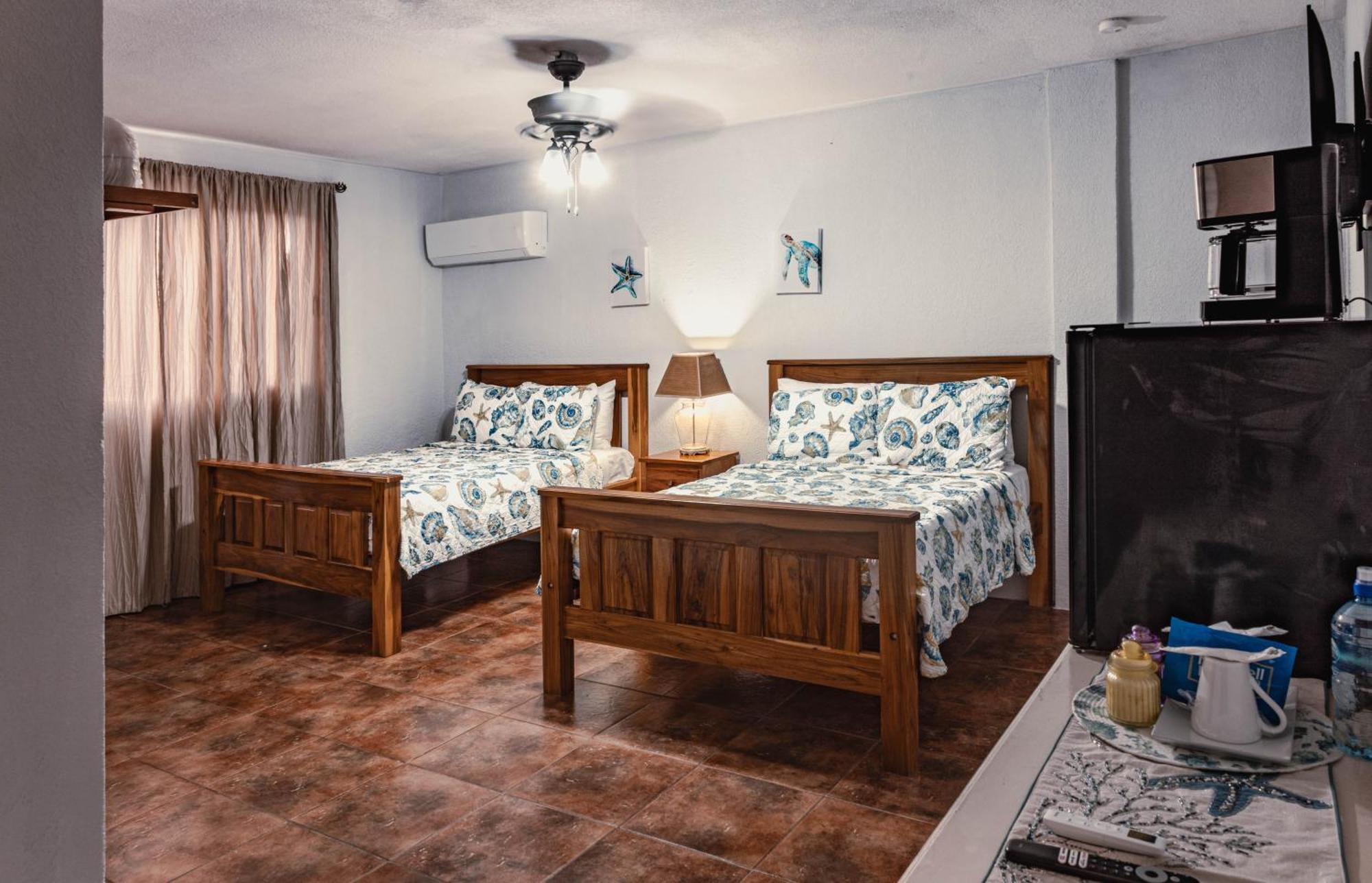 Bonefish Hotel Dangriga Luaran gambar
