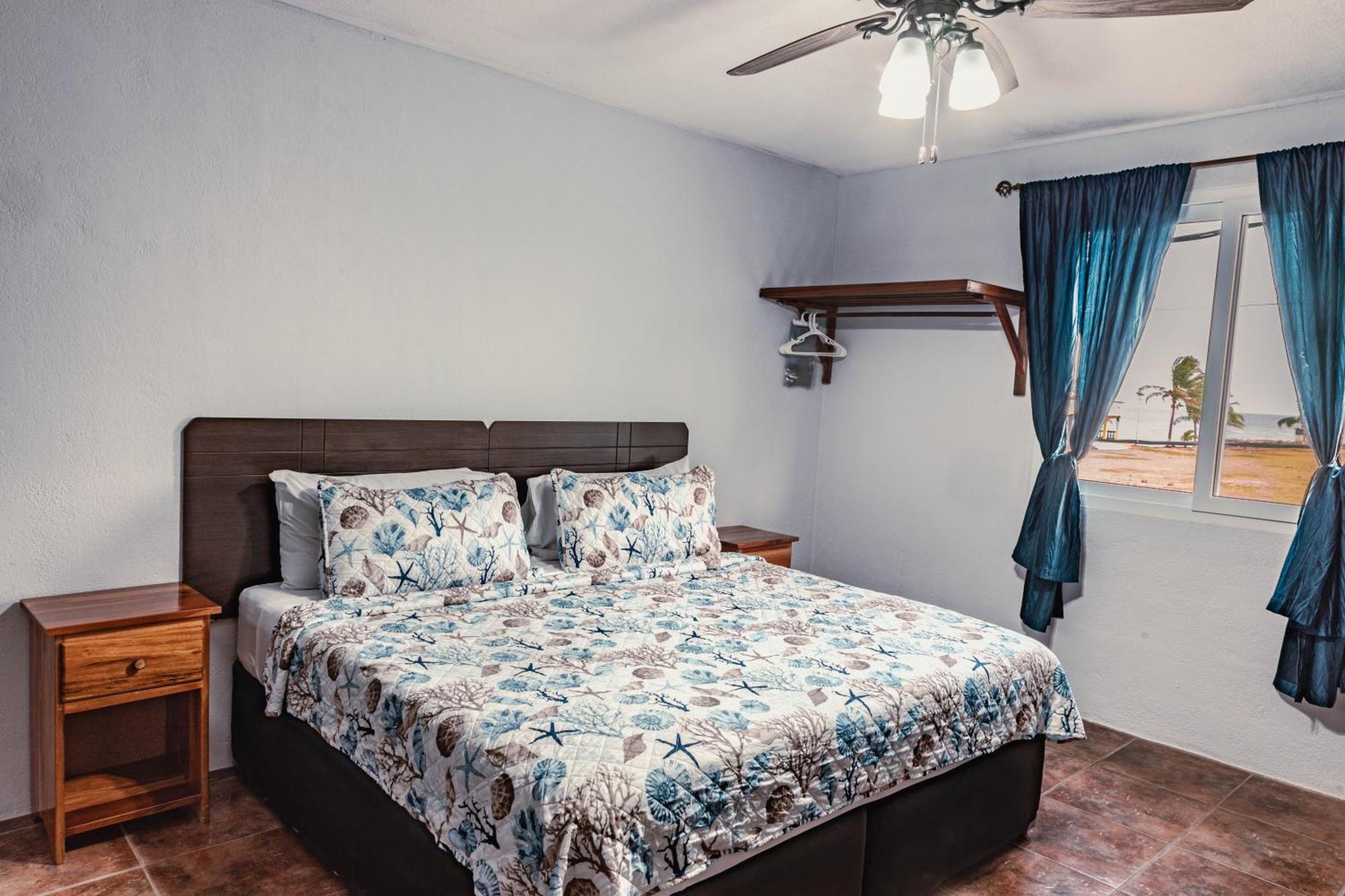 Bonefish Hotel Dangriga Luaran gambar